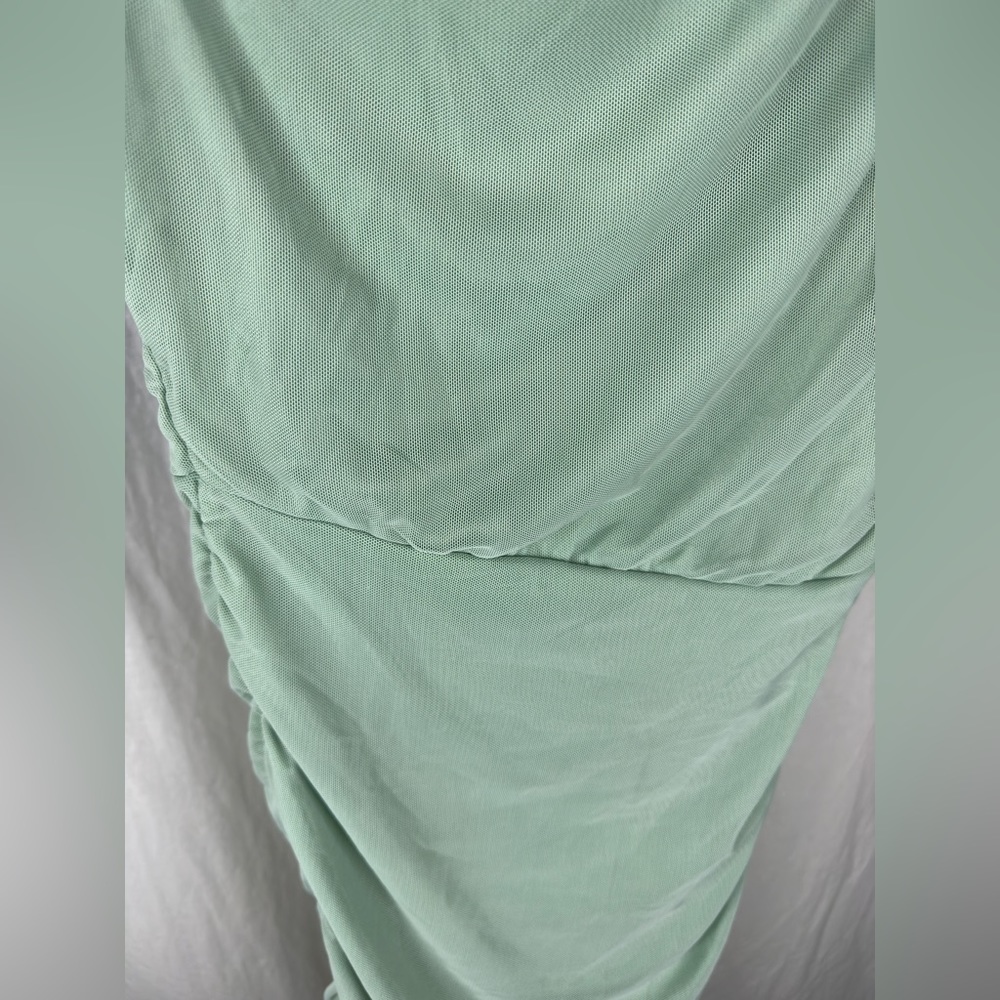 Love by Design One-Shoulder Body-Con Green Midi Dress Size Medium (8-10)… - Picture 7 of 13